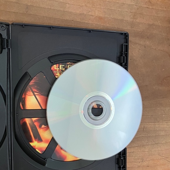 The Hunger Games 2 disc DVD Set - Picture 7 of 9